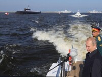 Vladimir Putin si Serghei Soigu inspecteaza flota rusa