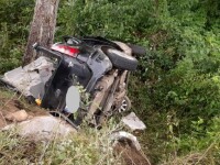 Grav accident în Hunedoara. Un tânăr de 19 ani a murit, alți 3 prieteni sunt răniți