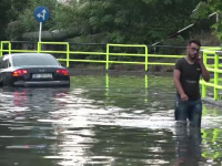 Dezastrul lăsat în urmă de furtunile violente. Pagube provocate în Brașov și Iași