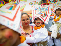 Paradă la un festival din Nepal, dedicat persoanelor dragi care au decedat