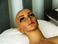 “Roboții sexuali îi pot ucide pe utilizatori”. Avertismentul unui colecționar