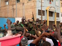 VIDEO. Lovitură de stat în Mali. Președintele și premierul au fost arestați de militari