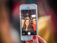 Fotografiile utilizatorilor de iPhone și iPad, șterse în urma actualizării unei aplicații