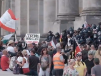Manifestanții ”anticorona” din Berlin au luat cu asalt Parlamentul. Protestatarii au scandat ”Putin, Putin”
