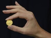 O monedă de aur extrem de rară a fost descoperită pe un câmp. Se cere un preț uriaș la licitație