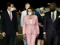 Nancy Pelosi a ajuns în Taipei și a făcut primele declarații. Taiwanul anunţă incursiunea a zeci de avioane chineze