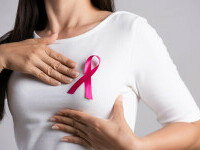 Care sunt primele simptome ale cancerului la sân, boala care a ucis-o pe Olivia Newton-John