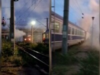 Fumul iese din locomotiva trenului de la gara din Ploiești