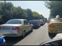 Românii s-au încolonat cu mașinile și pe drumul spre munte. ”Așteptatul ăsta în trafic e foarte greu”