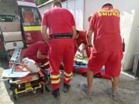 Incident grav în Costinești. Un tânăr de 22 de ani s-a ales cu răni la cap și la coloană, după ce a sărit de pe stabilopozi