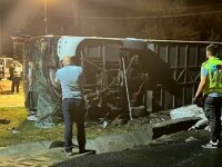 Un autocar în care se aflau 42 de cetăţeni ucraineni, majoritatea femei şi copii, s-a răsturnat în Vrancea