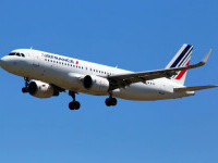 Doi piloți Air France au fost suspendați după ce s-au luat la bătaie în cabină în timpul unui zbor