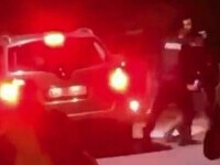 Doi polițiști, bătuți la o petrecere din Arad, desfășurată în stradă. Suspectul încătușat a fost eliberat cu flexul
