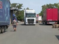 Mii de camioane sunt blocate la granițele României după ce vameșii au primit un nou sistem informatic „mai performant”