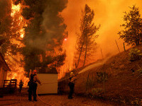 Incendiu devastator în California