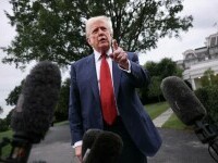 Trump l-a atacat pe Zelenski înaintea întâlnirii cu Putin și l-a avertizat: „Vor avea loc niște schimburi de teritorii”