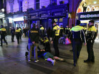 Un român stabilit în Irlanda a luat la bătaie un șofer de autobuz. Polițiștii au folosit spray lacrimogen pentru a-l opri