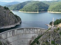 Fake news-ul golirii barajului Vidraru. Min. Mediului: E război hibrid. Mişcări extremiste şi din Rusia ne vor manipulaţi