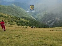 Ce voiau să facă cei cinci tineri care s-au răsturnat cu mașina în Munții Iezer. Apelul 112, după câteva ore de la accident