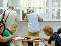 Vestea așteptată de milioane de pensionari din România. În decembrie vor primi din nou bani de la Guvern