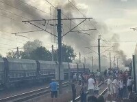 Incendiu la locomotiva unui tren de călători, în judeţul Constanţa. Pompierii intervin de urgență. VIDEO