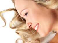 Gata cu ondulatoarele! O pilula ne va face parul cret!