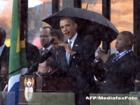 Experti: Interpretul in limbajul semnelor de la ceremonia dedicata lui Mandela a fost un impostor