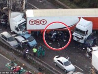 Miracol de Craciun. Ce au descoperit politistii cand au ajuns la acest accident