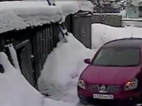 O soferita rusoaica a lovit cu masina de mai multe ori o vecina, suparata ca i-a zgariat SUV-ul. VIDEO