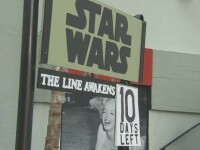 Fanii Star Wars din Los Angeles au format cozi pentru biletele puse in vanzare la premiera 