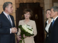 Premierul Dacian Ciolos si sotia sa, invitati la cina regala de la Palatul Elisabeta. Preparatele pregatite pentru dineu