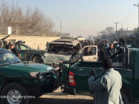 Un mort si 13 raniti intr-un atentat sinucigas langa aeroportul din Kabul. Talibanii au revendicat atacul pe Twitter