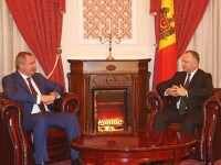 Noul presedinte al Moldovei a stat pana la 3 noaptea sa-l astepte pe trimisul lui Putin. Cand merge la Moscova