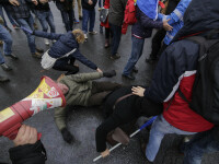 conflict protestari jandarmi in piata victoriei