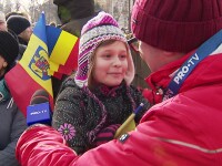 Reacţia unei fetiţe, întrebată dacă e mândră că e româncă