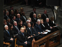 Soții Trump, Obama, Clinton și Carter, la funeraliile lui George Bush Sr.