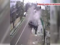 Accident surprins de camere în Dâmbovița. Dezastrul provocat de un șofer de 20 de ani