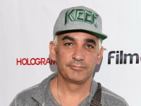 Un miliardar îi va plăti despăgubiri de 58 de mil. $ unei angajate. Ce i-a făcut la serviciu