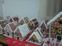 60 de voluntari strâng bani pentru copiii bolnavi de cancer, decorând căsuțe din turtă dulce