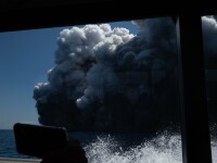Primele imagini cu erupția vulcanică din Noua Zeelandă. Sunt 5 morți şi mai mulţi răniţi