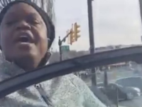 Motivul revoltător pentru care o șoferiță i-a smuls părul din cap clientei sale