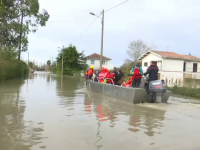 Franța este în stare de alertă. Trei persoane au murit în inundații