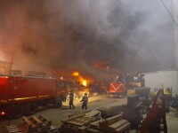 Incendiu puternic într-un depozit de lângă București. Populația, avertizată prin RO-ALERT