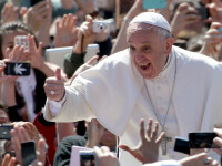 Seară magică la Vatican. Mesajul de Sărbători al Papei Francisc. VIDEO
