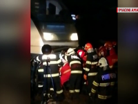 O mașină a fost spulberată de tren în Timiș. Șoferul a ajuns la spital în stare gravă
