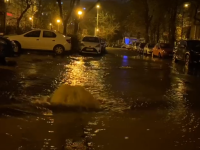 O țeavă de apă caldă s-a spart în cartierul Drumul Taberei din București