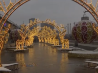 Cum au fost decorate marile bulevarde din lume înainte de Sărbători, în plină pandemie. VIDEO