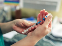 Rusia a anunțat că dezvoltă vaccinuri combinate împotriva Covid-19, gripei şi a pojarului