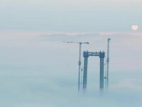Imagini impresionante pe șantierul podului de la Brăila. Turnurile uriașe se înalță cu 2 metri pe zi