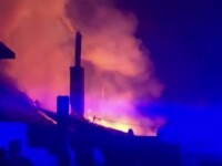 Incendiu puternic în județul Bacău. Casa praznicală din comuna Asău a fost mistuită de flăcări